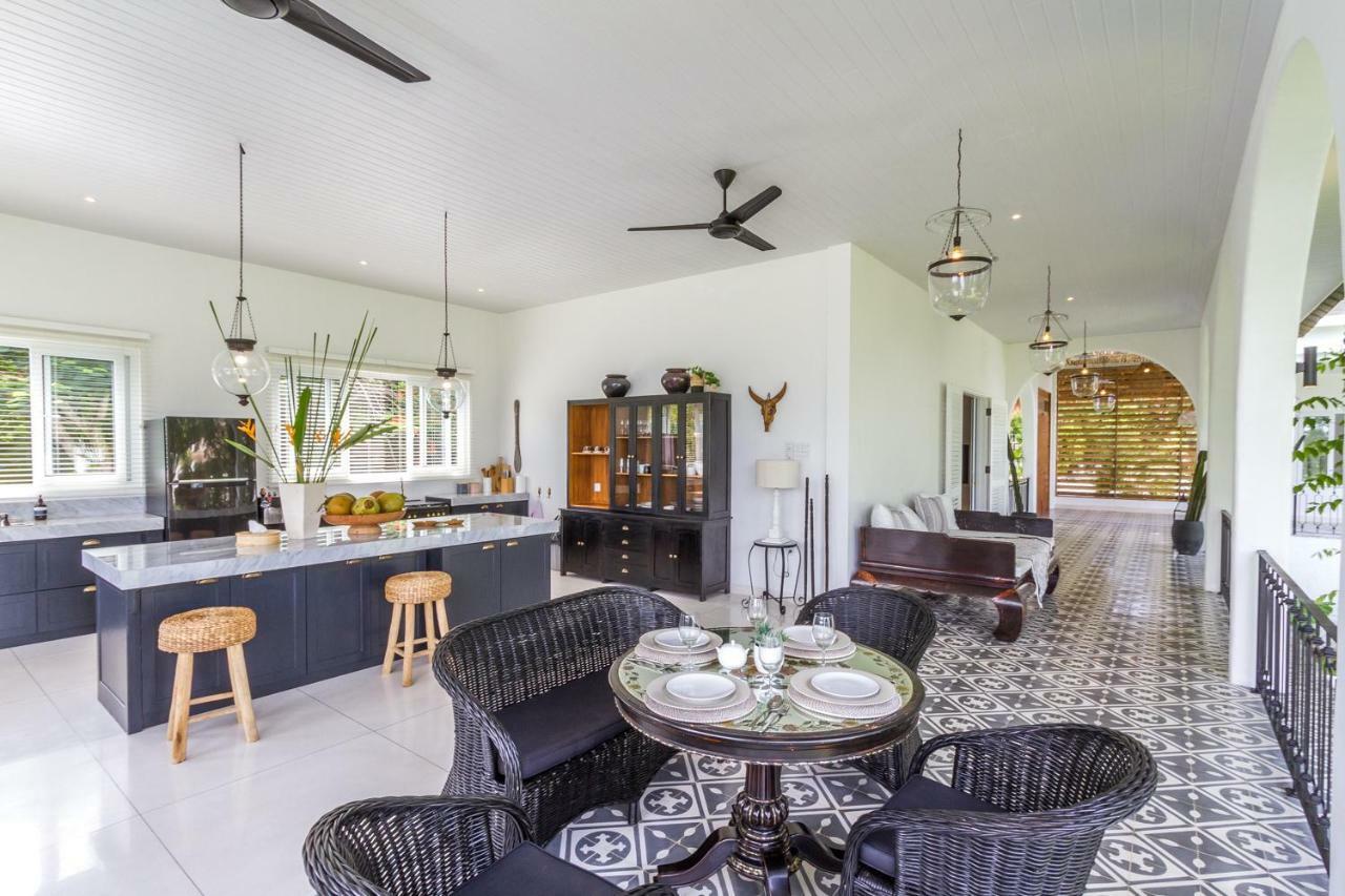 Villa Kusuma - Luxury Sea View 5 Bedroom Villa Close To Savaya Uluwatu  Exterior photo